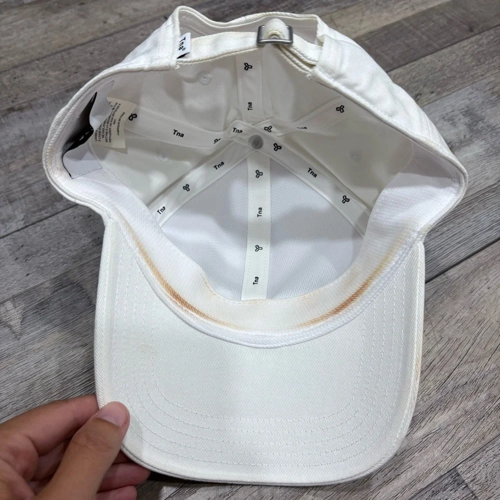 Aritzia TNA baseball cap